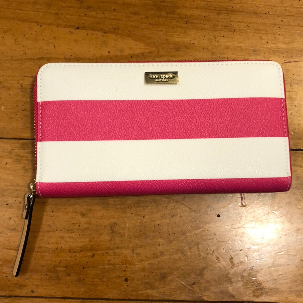 Never Used Kate Spade Wallet